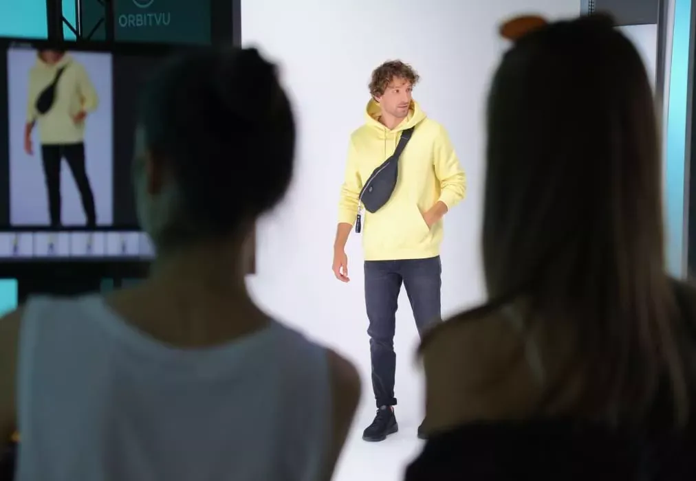 Vorschau der Model-Positionierung im Orbitvu-Studio für Live-Model-Fotografie