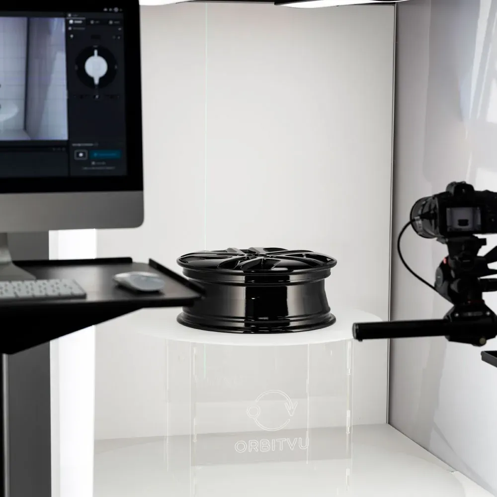 Autofelge im Orbitvu-Fotostudio